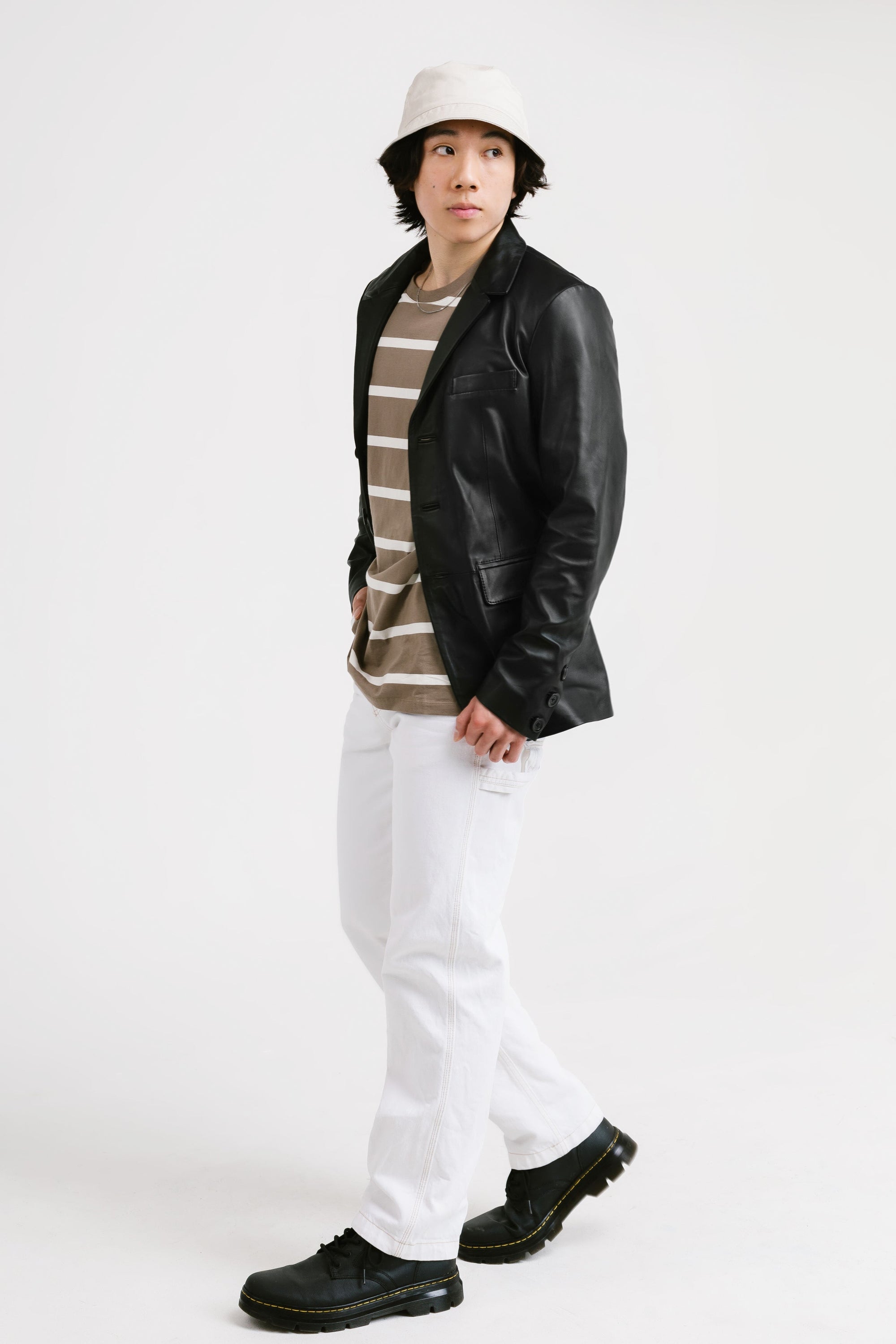 Non Water-Repellent Three-Button Leather Blazer | Chiron