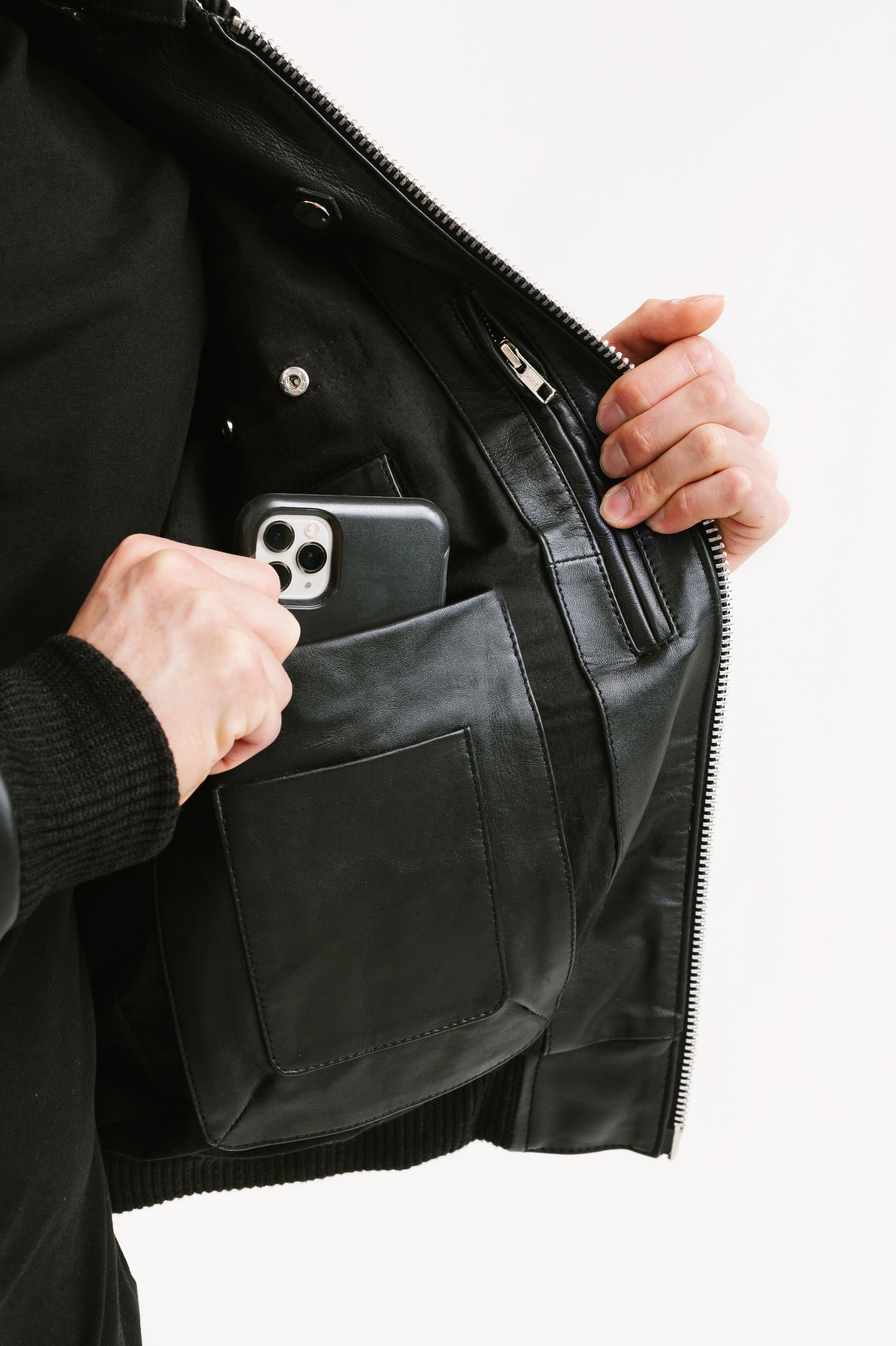 Non Water-Repellent Bomber Leather Jacket | Odysseus