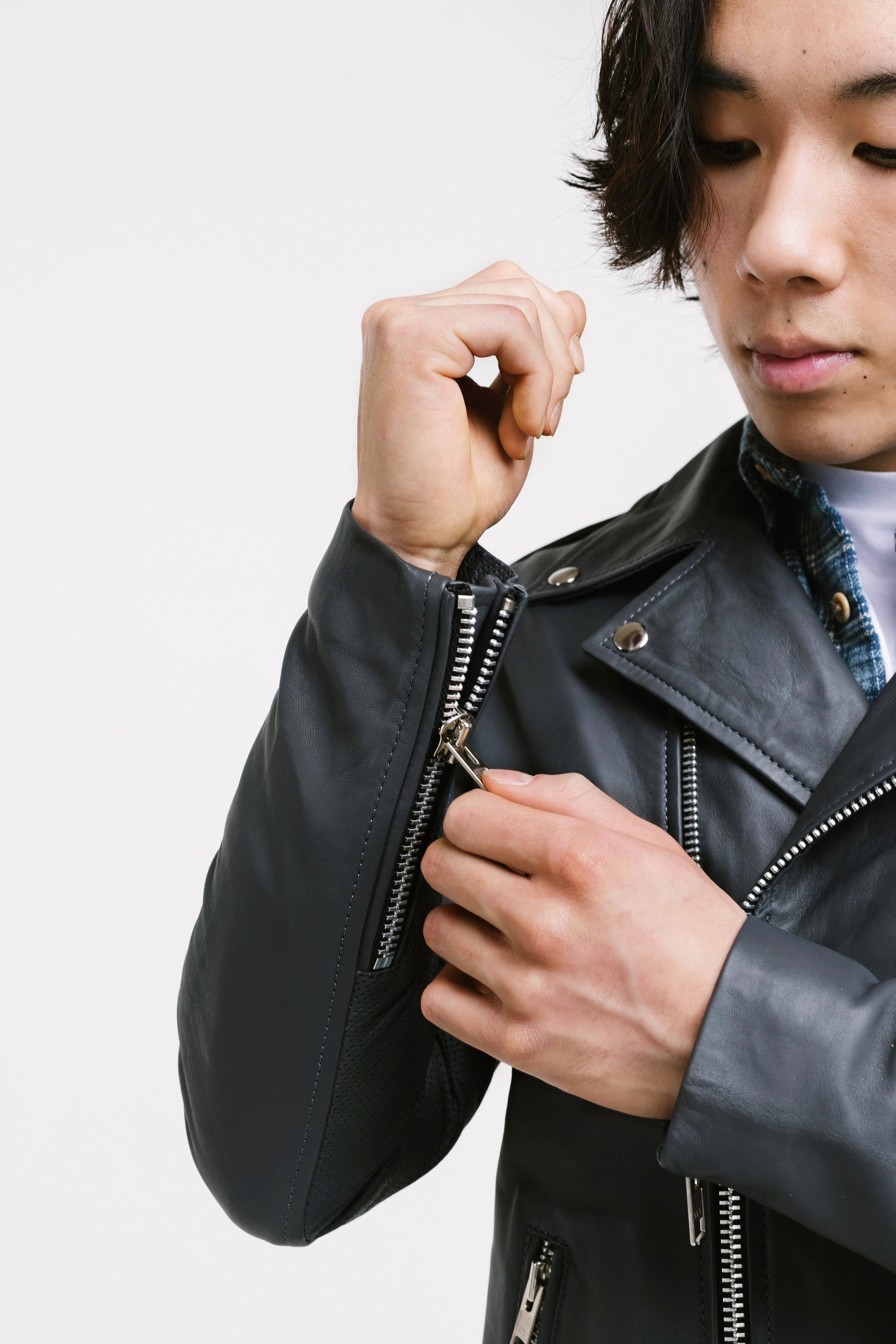 On Hand Non Water-Repellent Biker Leather Jacket | Ares